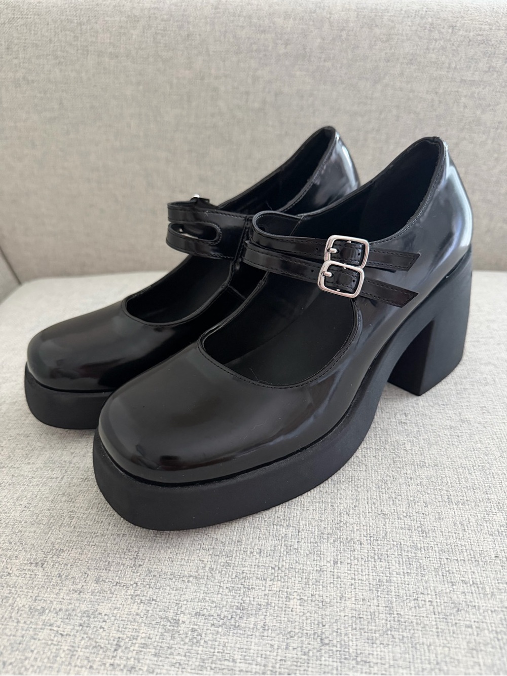 Madden Girl Black Lonnie Platform Ankle Strap Buckle Round Toe 8.5